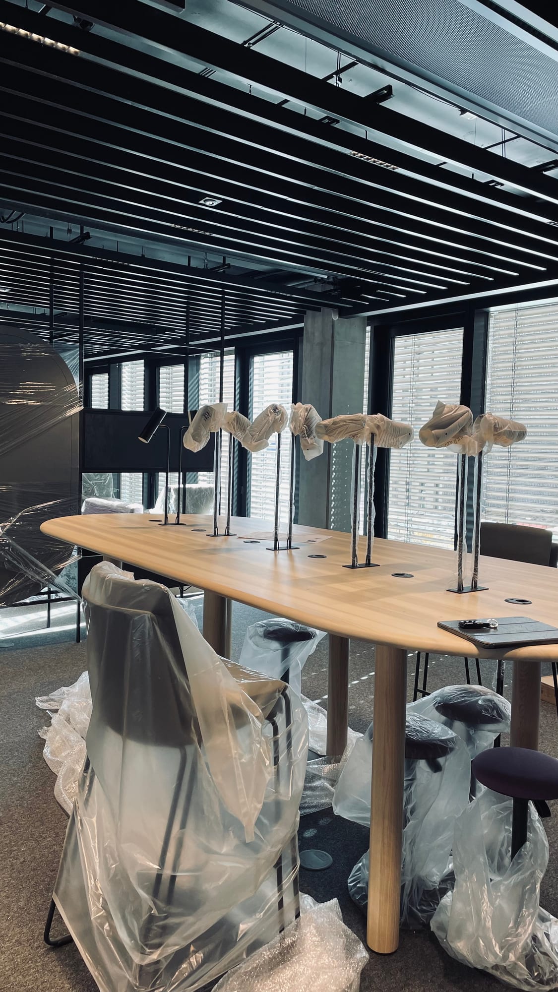 Meeting room during installation
